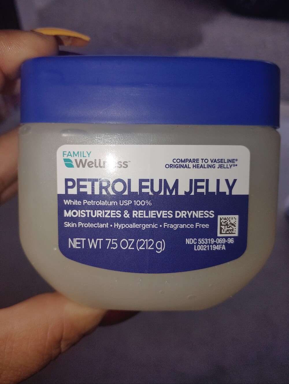 Family Wellness 100% Pure Petroleum Jelly Skin Protectant (7.5 oz / 212 g)​✨